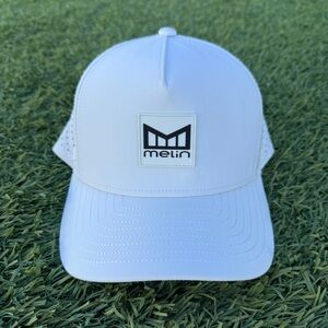 Melin Odyssey Stacked Hydro Performance Hat | White | Small (56cm)